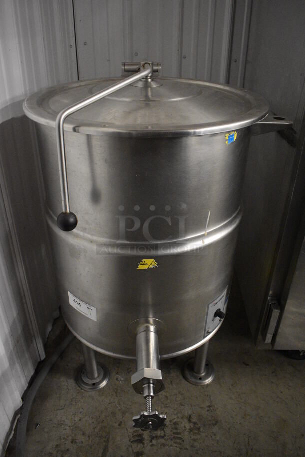 WOW! Cleveland Model KEL-25 Stainless Steel Commercial Floor Style 25 Gallon Kettle. 200-240 Volts, 1/3 Phase. 36x26x40. Tested and Working!