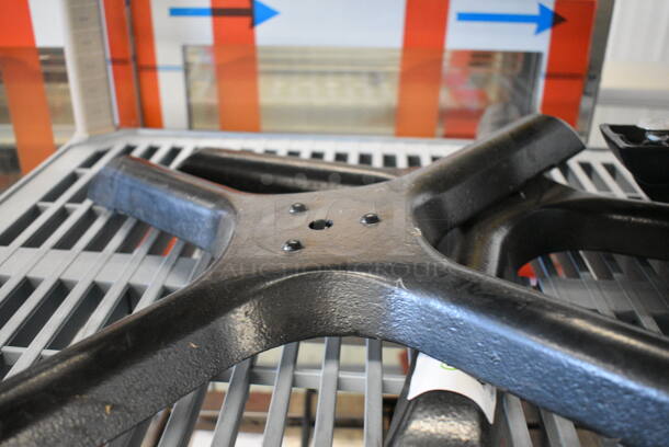 5 Black Metal Table Base Prongs. 22x22x2. 5x Your Bid - Image 3 of 5