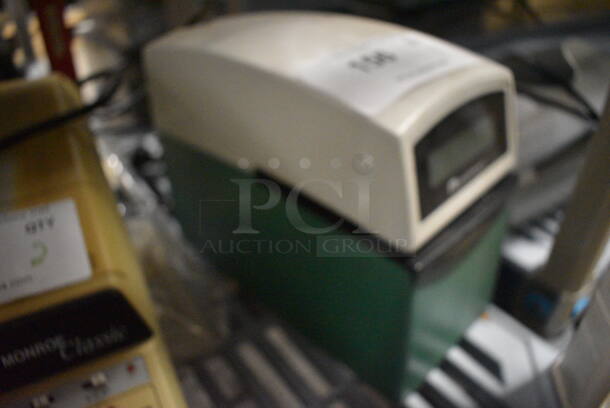 Acroprint Model ETC Time Clock w/Key! 5x10.5x8 - Image 2 of 8