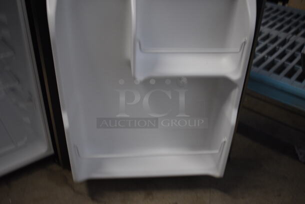 IN ORIGINAL BOX! Avanti Model SHP1702SS Mini Refrigerator. 17x19x21. Tested and Does Not Power On - Image 10 of 10