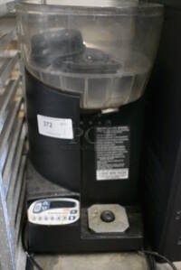 NICE! Vita-Mix Model VM0126 Metal Commercial Countertop Drink Mixer Machine. 15x17x27. Tested and Working!