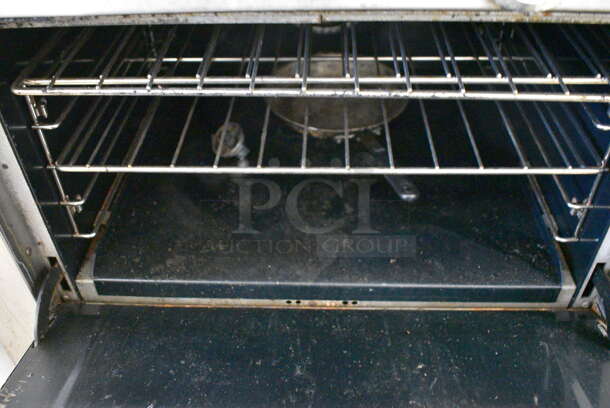BEAUTIFUL! Southbend Stainless Steel Commercial 6 Burner Range w/Lower Oven and Controls. 36.5x41.5x42 - Image 10 of 10