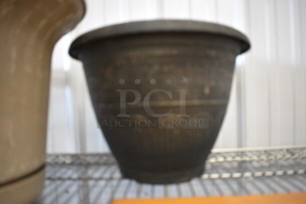 3 Ceramic Decorative Planter Pots. 14.5x14.5x11. 3x Your Bid! - Image 3 of 3