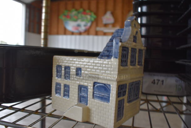 4 White and Blue Ceramic Holders. 3.5x4.5x6. 4 Times Your Bid! - Image 3 of 6