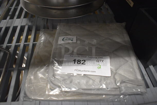 2 Gray Pot Holders. 8x8. 2 Times Your Bid! - Image 1 of 2