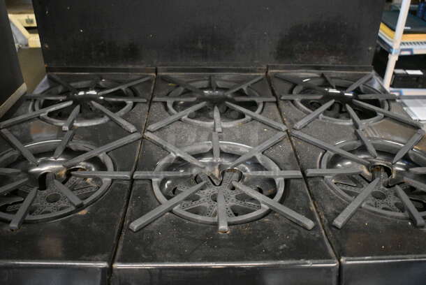 COOL! Garland Stainless Steel Commercial Gas Powered 6 Burner Range w/Lower Oven and Metal Over shelf. 36x31x59 - Image 4 of 6