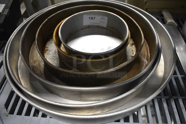 6 Various Metal Round Baking Pans. Includes 23x23x3. 6 Times Your Bid!