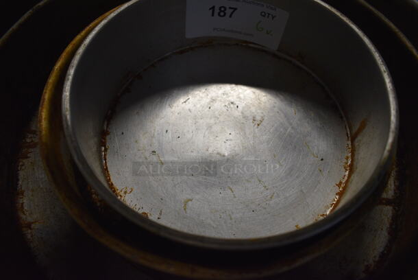 6 Various Metal Round Baking Pans. Includes 23x23x3. 6 Times Your Bid! - Image 2 of 4