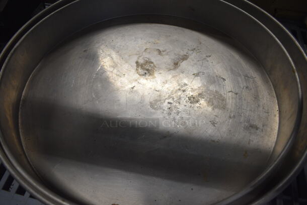 6 Various Metal Round Baking Pans. Includes 23x23x3. 6 Times Your Bid! - Image 3 of 4