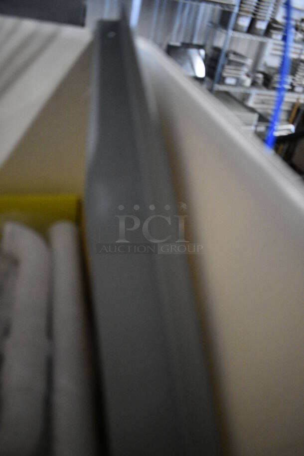 White Poly Single Bay Sink. 18x23x15. Legs 22" - Image 4 of 6