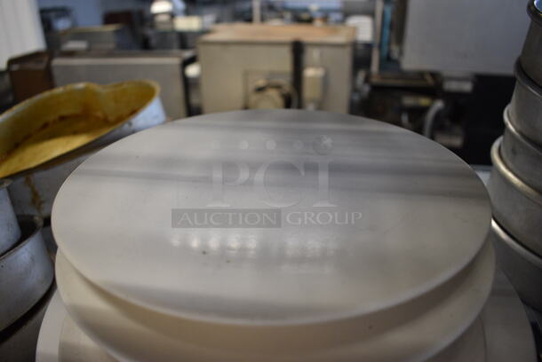 10 White Poly Round Stands. Includes 9.5x9.5x1. 10 Times Your Bid! - Image 2 of 5