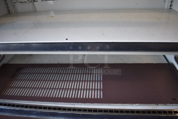 BEAUTIFUL! Hussmann Model DDS-4B Commercial 3 Deck White Merchandiser. 115 Volt, 1 Phase. 51x37x81.5. Cannot Test Due To Plug Style - Image 5 of 8