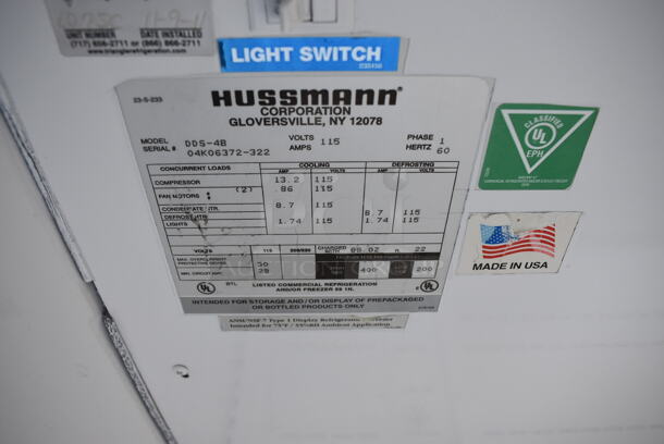 BEAUTIFUL! Hussmann Model DDS-4B Commercial 3 Deck White Merchandiser. 115 Volt, 1 Phase. 51x37x81.5. Cannot Test Due To Plug Style - Image 7 of 8
