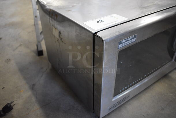 Sharp Model R-21LTF Commercial Microwave Oven. 20.5x16x11 - Image 2 of 7