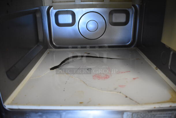 Sharp Model R-21LTF Commercial Microwave Oven. 20.5x16x11 - Image 4 of 7