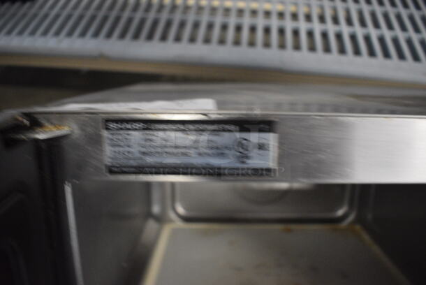 Sharp Model R-21LTF Commercial Microwave Oven. 20.5x16x11 - Image 5 of 7