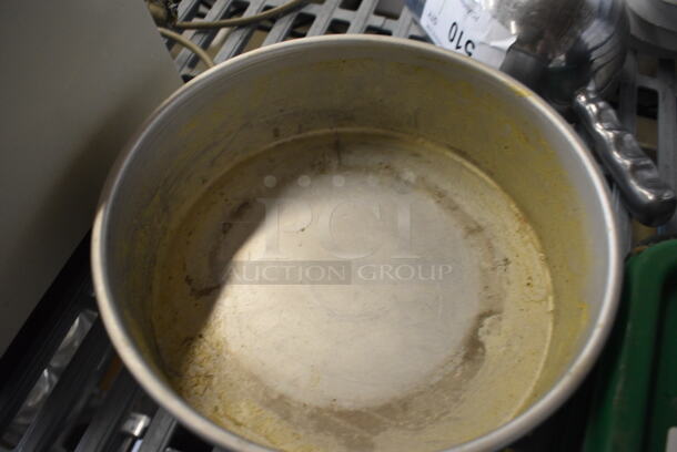 4 Various Metal Round Baking Pans. Includes 7.5x7.5x3. 4 Times Your Bid! - Image 3 of 4