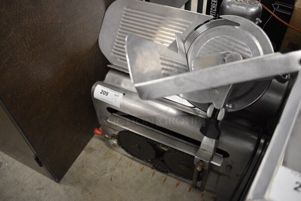 NICE! Globe Model 775L Stainless Steel Commercial Countertop Automatic Meat Slicer w/ Sharpening Blade. 115 Volts, 1 Phase. 26x26x30. Tested and Working! - Image 3 of 10