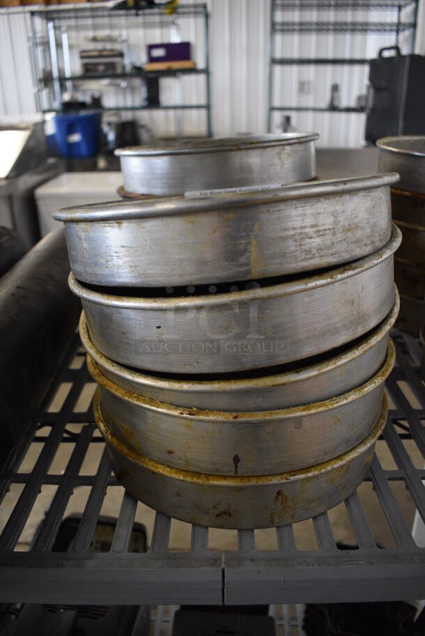 10 Metal Round Baking Pans. 10.5x10.5x2. 10 Times Your Bid! - Image 1 of 5