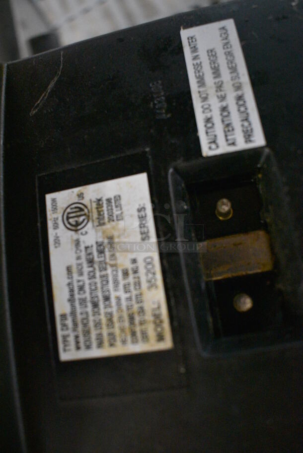 Hamilton Beach Model DF08 Metal Countertop Electric Powered Fryer w/ Basket and Lid. 8.5x22x9 - Image 5 of 6