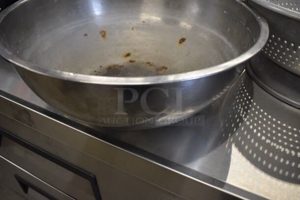 2 Metal Items; Colander and Bowl. 16x16x6.5, 18x15x8. 2 Times Your Bid! - Image 3 of 5