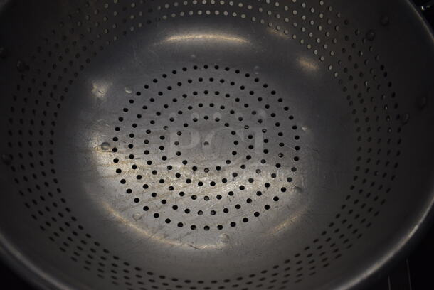 2 Metal Items; Colander and Bowl. 16x16x6.5, 18x15x8. 2 Times Your Bid! - Image 5 of 5