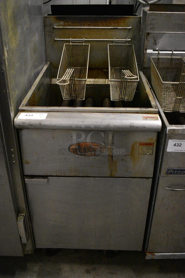 NICE! 2017 Avantco Model FF518-P Stainless Steel Commercial 52 Pound Capacity Deep Fat Fryer w/ 2 Metal Fry Baskets. 150,000 BTU. 21x34x48 - Image 1 of 8