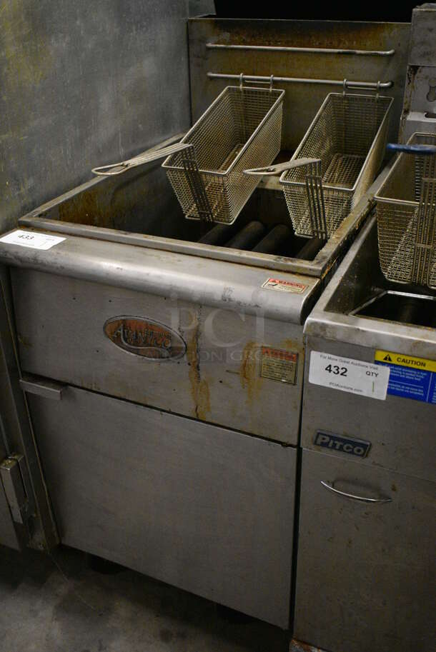 NICE! 2017 Avantco Model FF518-P Stainless Steel Commercial 52 Pound Capacity Deep Fat Fryer w/ 2 Metal Fry Baskets. 150,000 BTU. 21x34x48 - Image 3 of 8