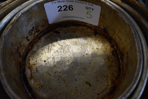5 Various Metal Round Nesting Baking Pans. Includes 14.5x14.5x3. 5 Times Your Bid! - Image 2 of 4