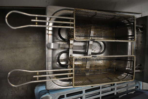 Cecilware Metal Commercial Countertop Electric Powered Fryer w/ 2 Metal Fry Baskets. 12x20x17 - Image 3 of 7