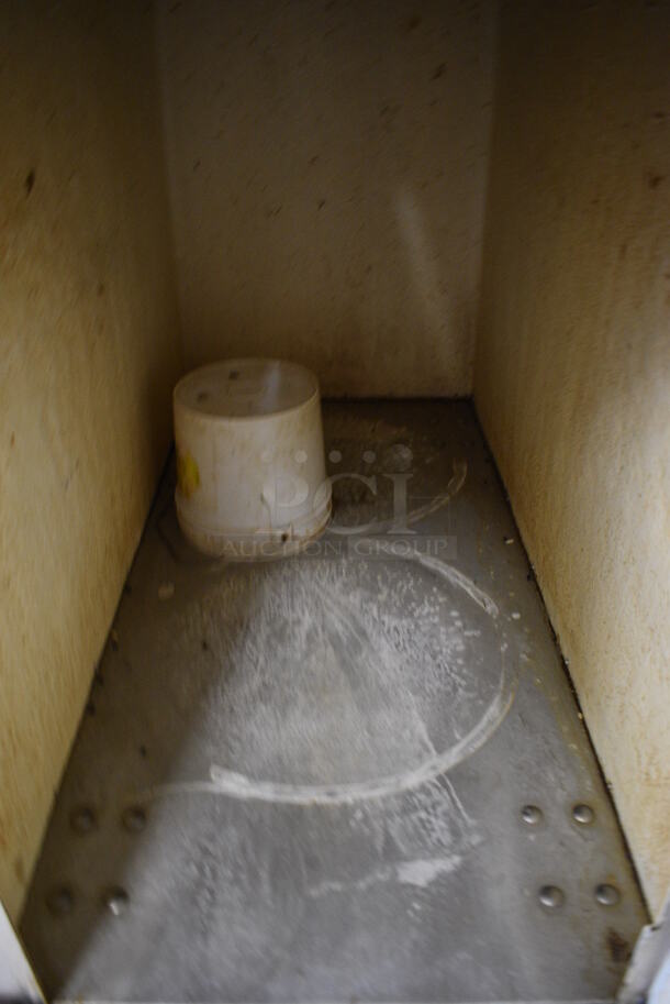 WOW! Juice Tree Model 106 Metal Commercial Floor Style Citrus Juicer on Commercial Casters. 115 Volts, 1 Phase. 18x48x67. Tested and Does Not Power On - Image 7 of 10