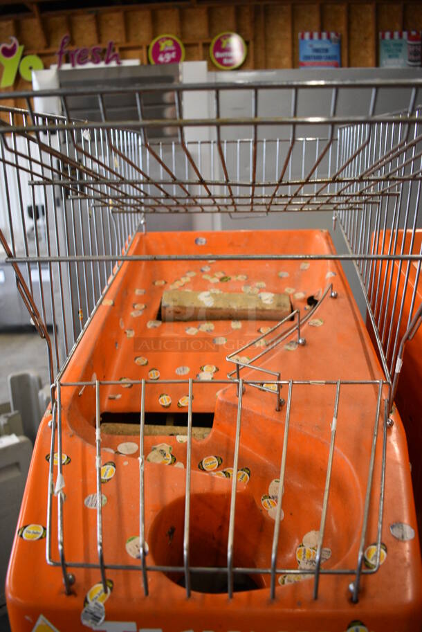 WOW! Juice Tree Model 106 Metal Commercial Floor Style Citrus Juicer on Commercial Casters. 115 Volts, 1 Phase. 18x48x67. Tested and Working! - Image 4 of 10