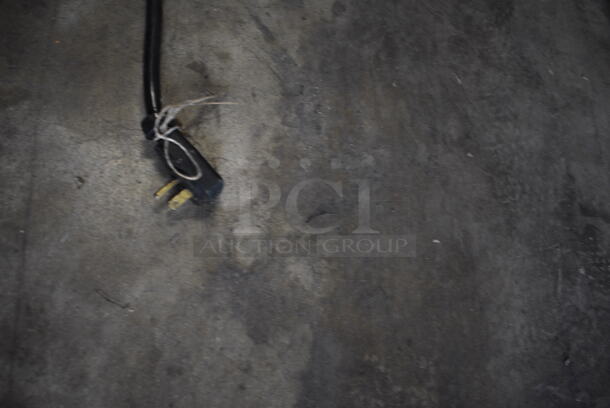 NICE! Hussmann Model GIM-6 Metal Commercial Floor Style Merchandiser. 115 Volts, 1 Phase. 72.5x40.5x49.5. Cannot Test Due To Plug Style - Image 8 of 8