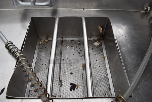 Stainless Steel Commercial Dirty Side Right Side Dishwasher Table w/ Spray Nozzle and Handles. 90x61x78. Bay 18x18x7 - Image 4 of 6