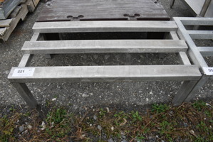 Metal Dunnage Rack. 36x18.5x12