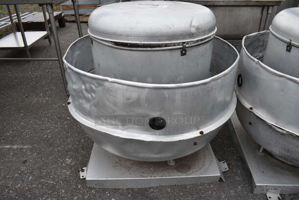 Loren Cook Model 180V7B Metal Commercial Rooftop Mushroom. 208 Volts, 3 Phase. 38x38x38