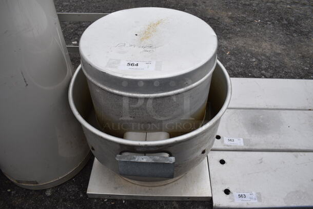 Greenheck Metal Commercial Rooftop Mushroom Exhaust Fan. 24x27x26 - Image 1 of 9