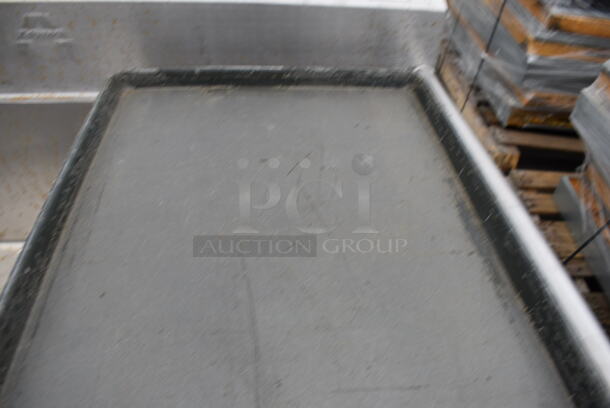 5 Metal Full Size Baking Pans. 18x26x1. 5 Times Your Bid! - Image 3 of 3