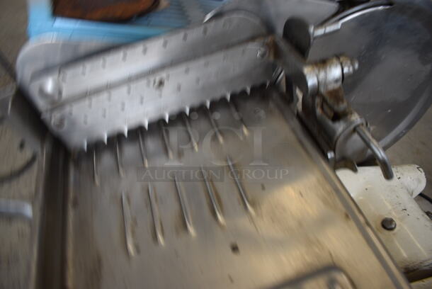 US Slicing Machine Metal Commercial Countertop Meat Slicer. 110 Volts, 1 Phase. 26x18x18. Tested and Working! - Image 5 of 8