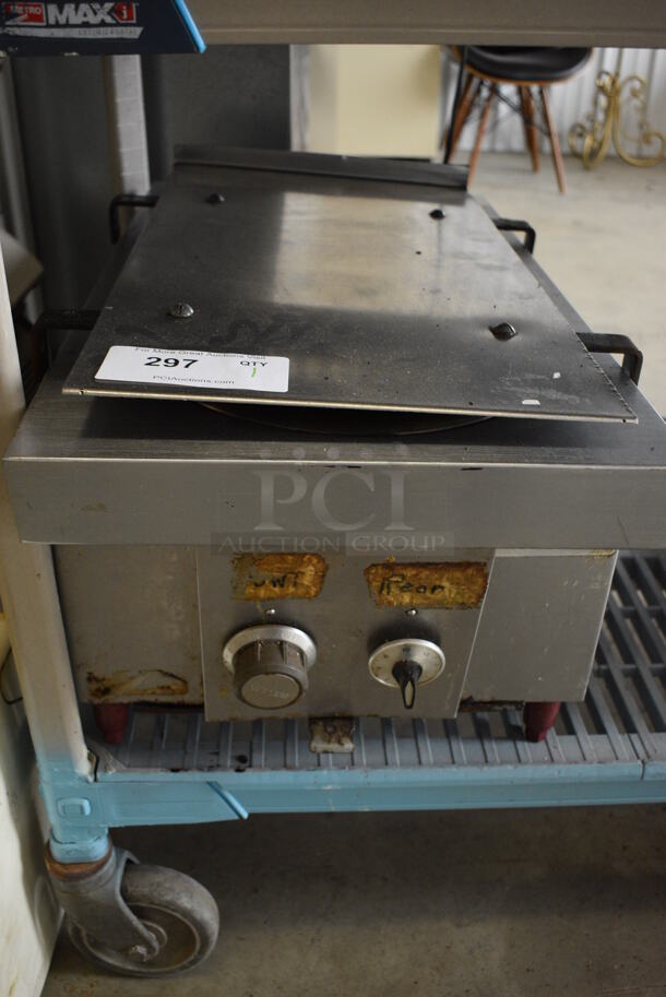 General Electric Model CH20 Stainless Steel Commercial Countertop Food Warmer. 220-240 Volts, 1 Phase. 14.5x25x13