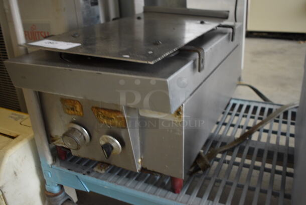 General Electric Model CH20 Stainless Steel Commercial Countertop Food Warmer. 220-240 Volts, 1 Phase. 14.5x25x13 - Image 2 of 7