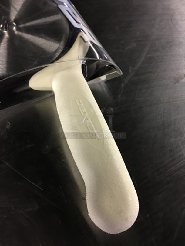 NEW! Dexter 4" Sani-Safe Pizza Cutter! - Image 3 of 5
