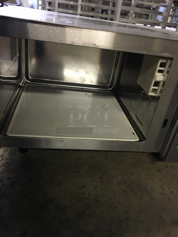 GREAT! Spectrum Countertop Microwave Oven! All Stainless Steel Body! With View Through Door! Model EMW1000ST Serial EMW1T020001780! 120V! Working When Removed! - Image 6 of 8