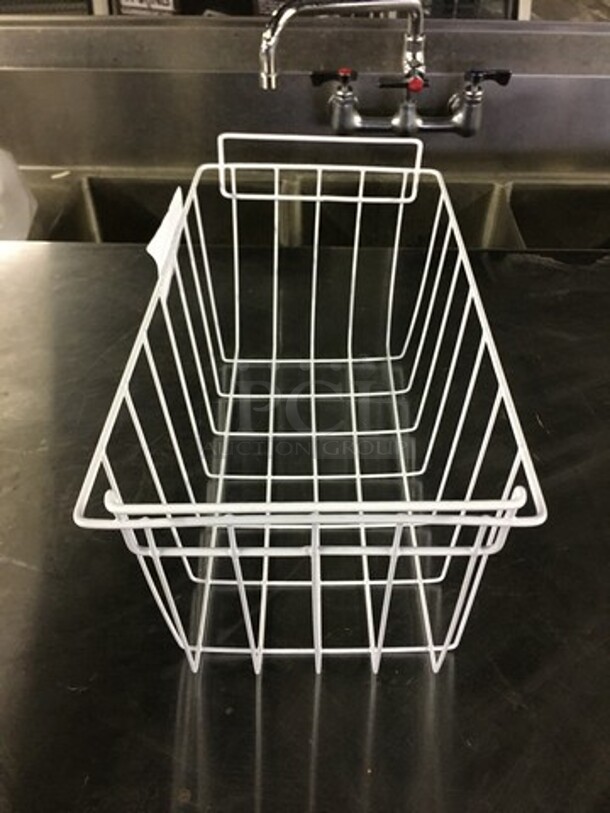 Metal Food Basket! - Image 2 of 5