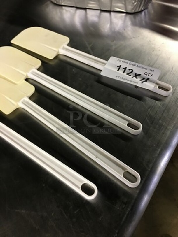 ALL ONE MONEY! Assorted Silicone Spatulas!  - Image 3 of 4