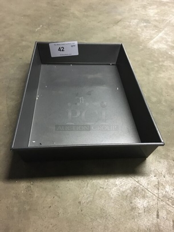 Winco Rectangular Baking Pan! - Image 1 of 4