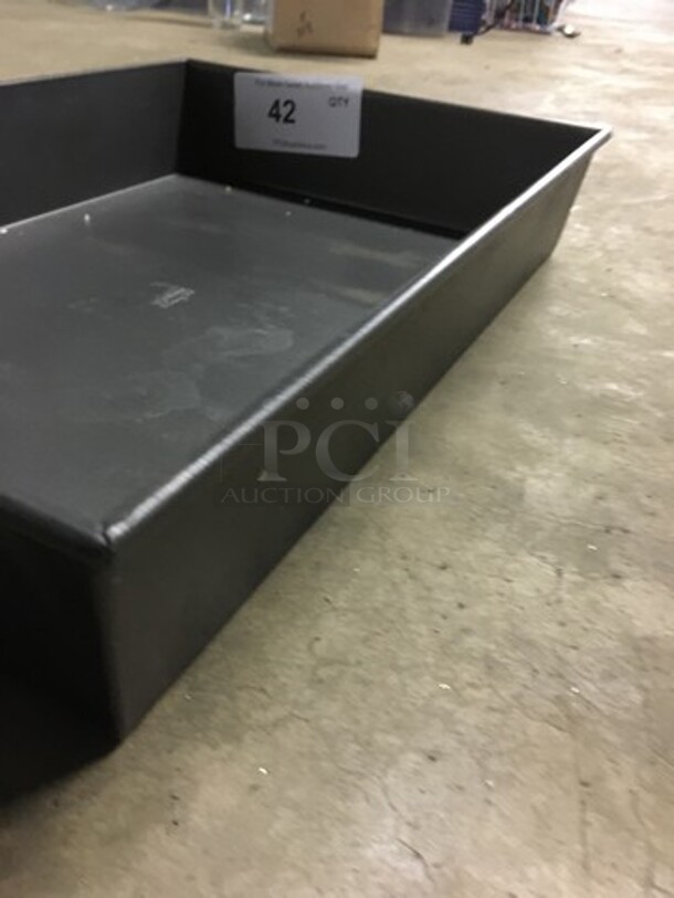 Winco Rectangular Baking Pan! - Image 3 of 4
