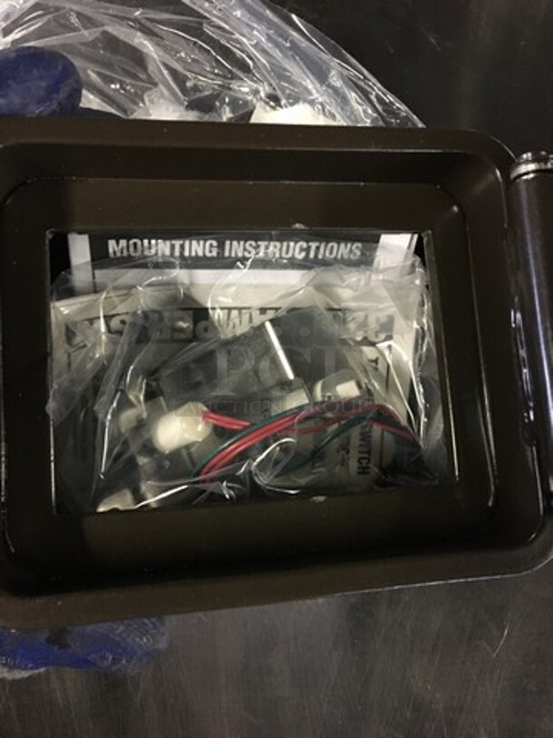 Knox Box Rapid Access System! Model 3200SERIES Serial 32805020!  - Image 4 of 4