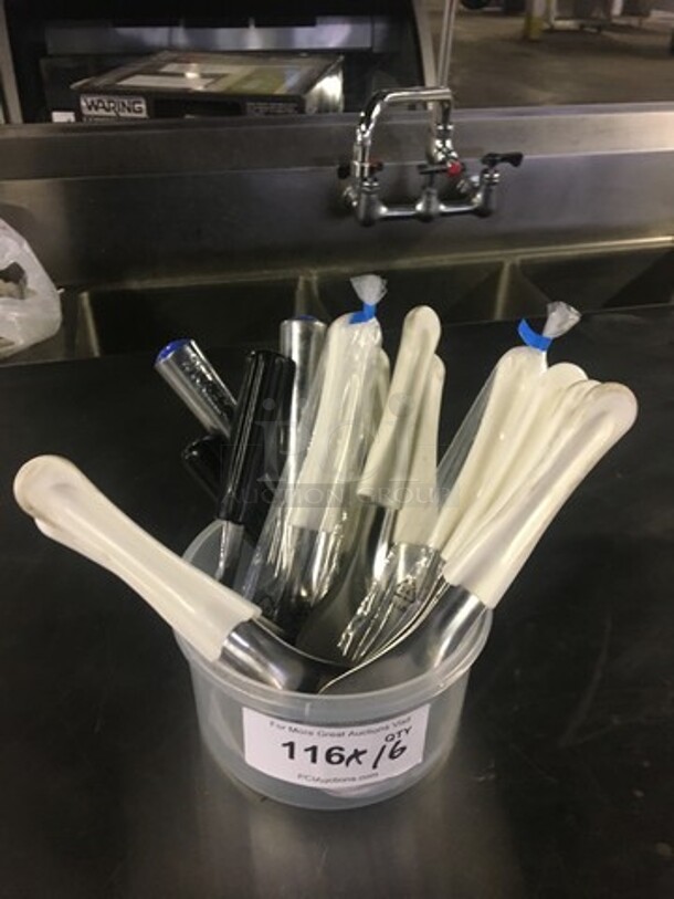 ALL ONE MONEY! Miscellaneous Kitchen Utensils!  - Image 1 of 4