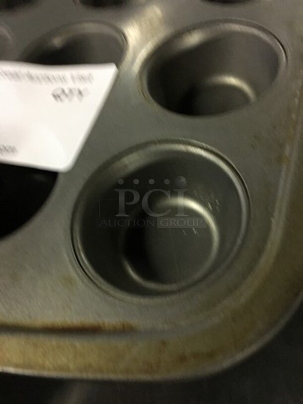 Metal 24 Hole Cupcake/Muffin Baking Pans! 2 X Your Bid! - Image 4 of 4